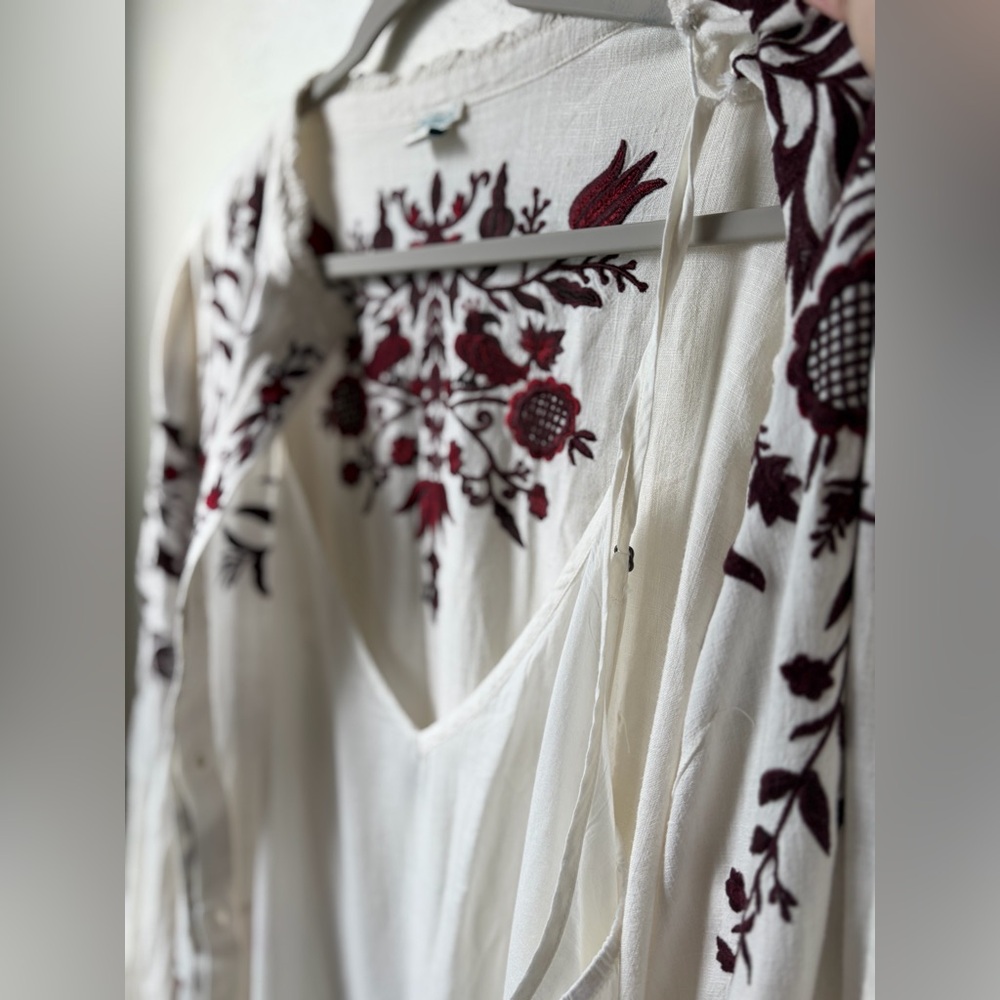 Sundance White Burgundy Embroidered Maxi Dress Tie Waist Boho Cottagecore XL - Picture 13 of 16